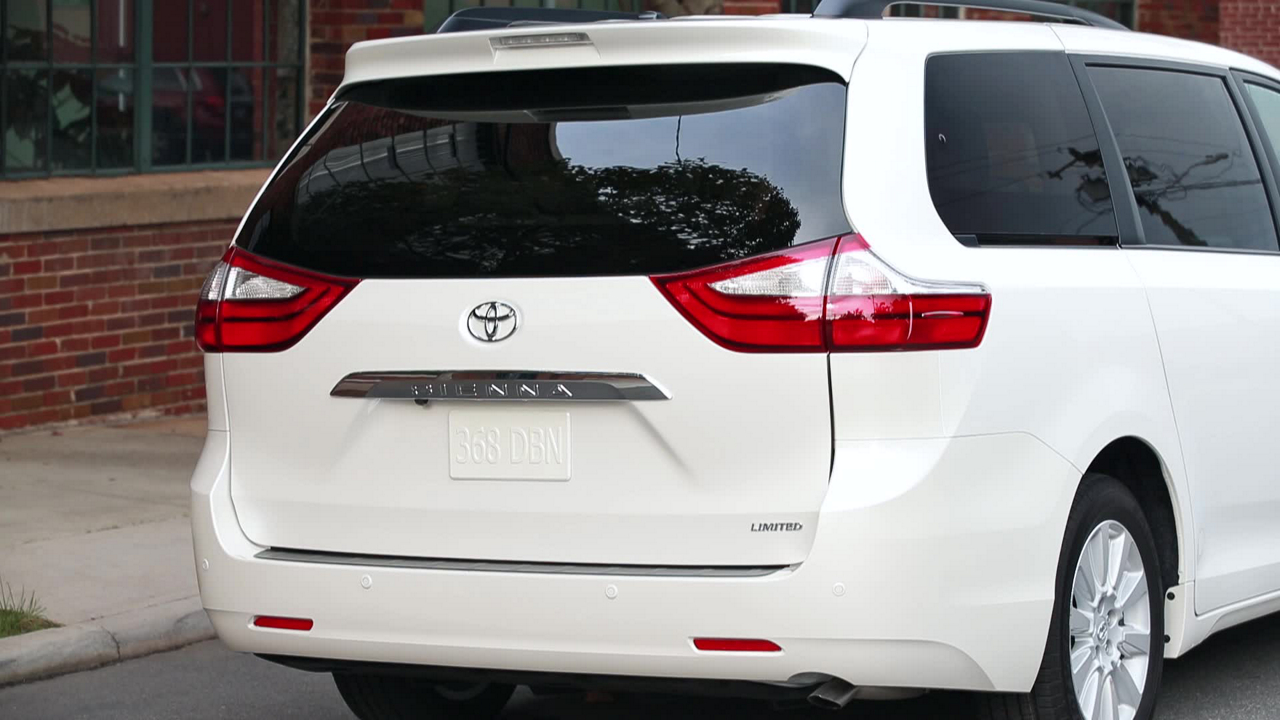 2015 Toyota Sienna B-Roll