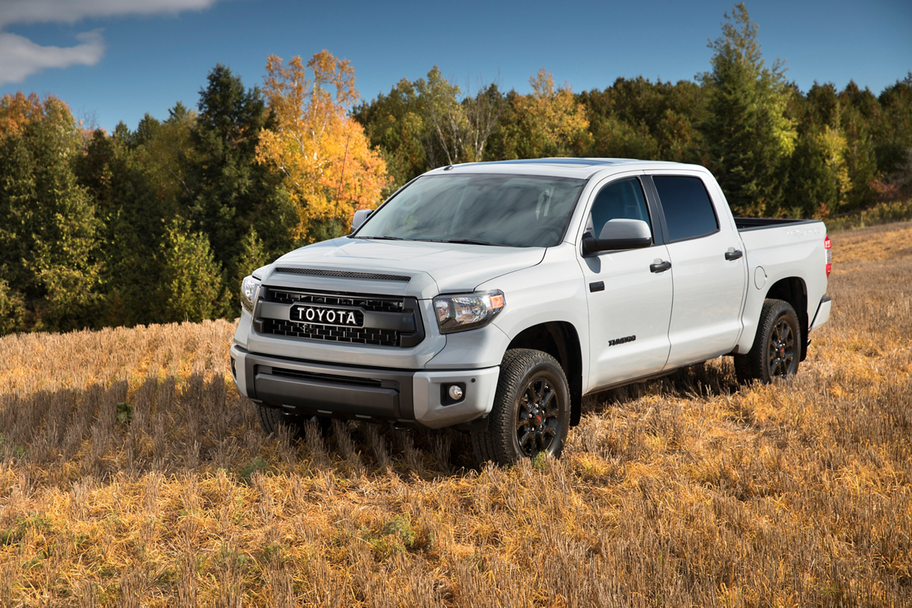 2017_Toyota_Tundra_TRD_Pro-1