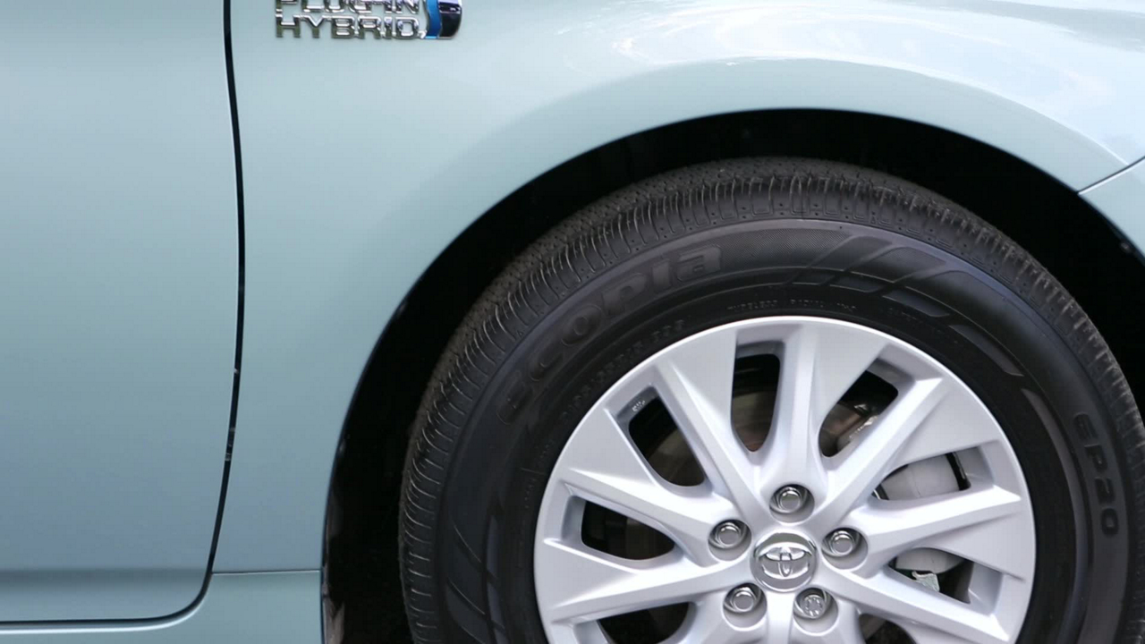 2014 Toyota Prius PHV French